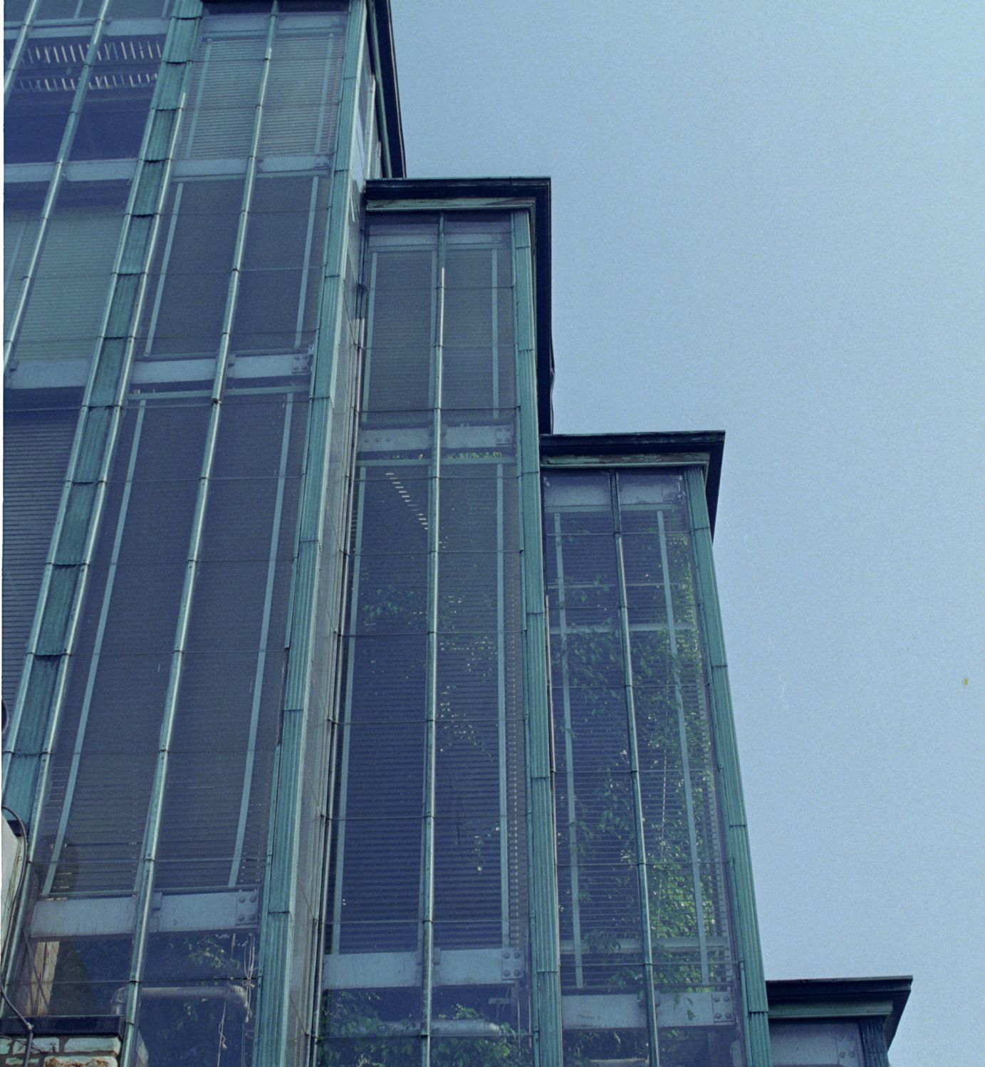1997: Closeup